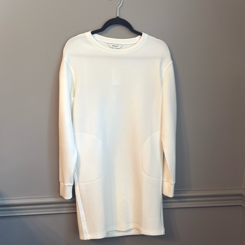 SPANX Air Essentials Dress